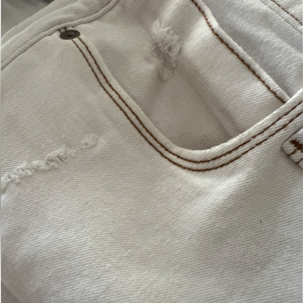 EDYSON JEANS - Picture 7 of 12